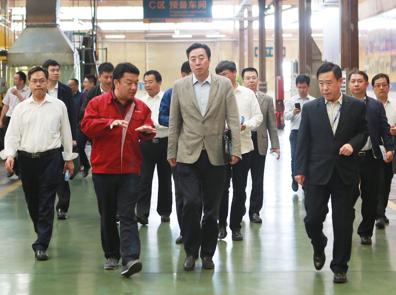 “加快新旧动能转换  助推企业高质量发展” ——全国工商联调研组座莅临万达集团调研指导工作